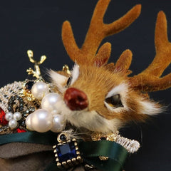 elk brooch perfect for coat decoration